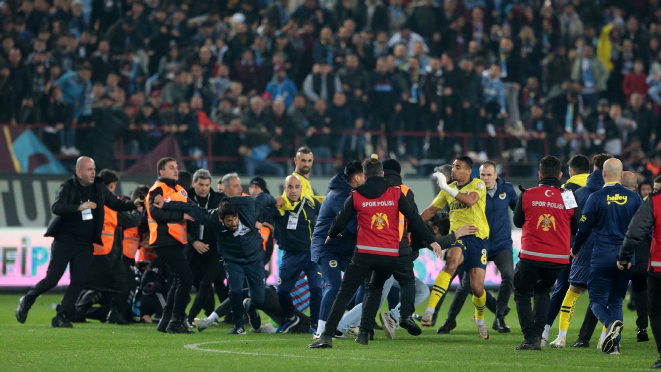 Trabzonspor get 6-game stadium ban for fan attack after loss - ESPN