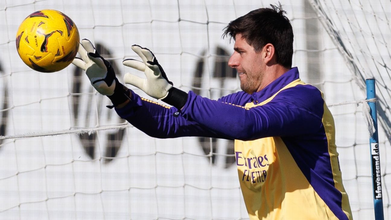 Courtois suffers a fracture in his right meniscus during Real Madrid training