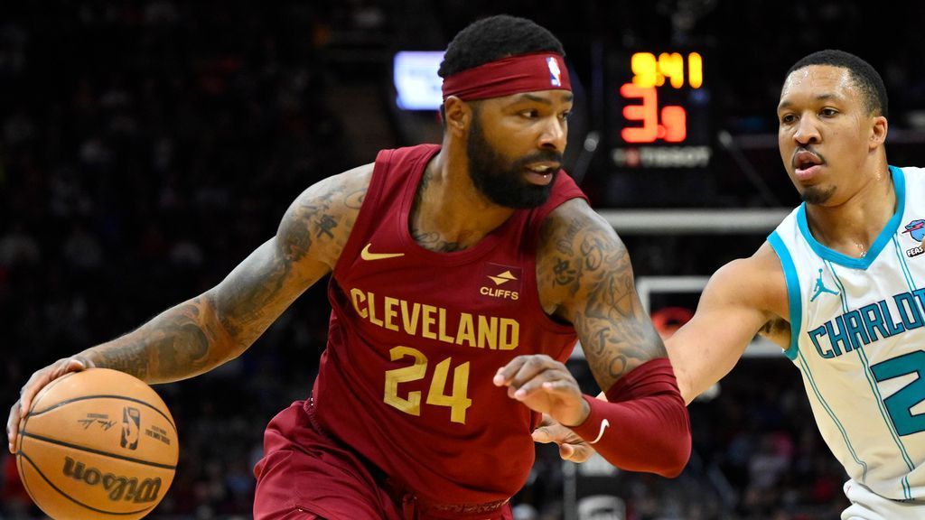 Cavaliers sign F Morris for remainder of season