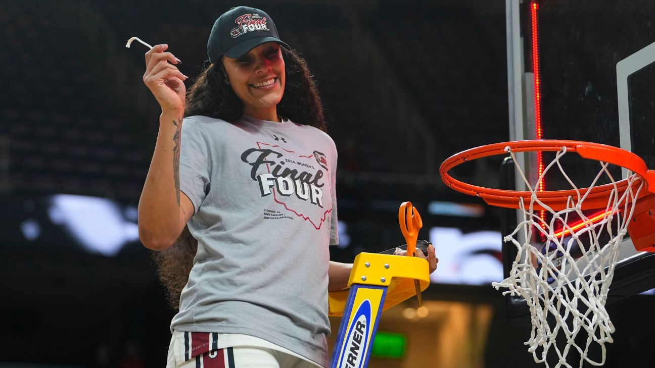 South Carolina's Kamilla Cardoso declares for 2024 WNBA draft ESPN