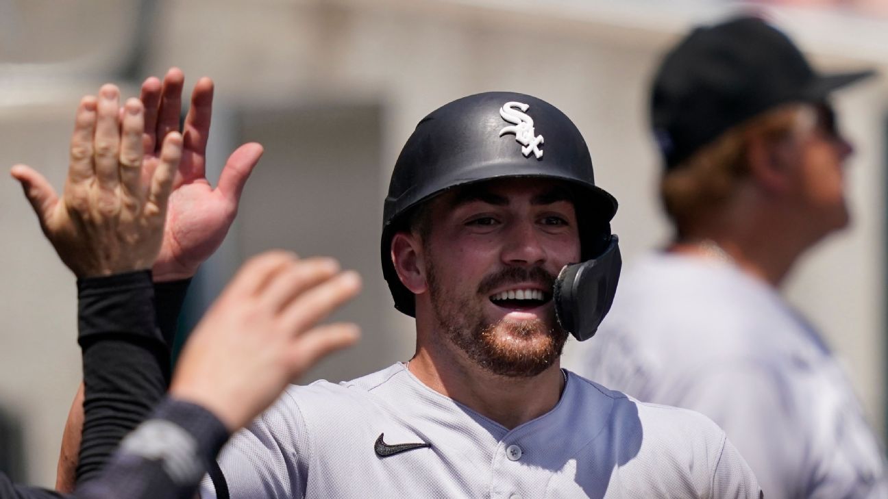 White Sox recall SS Mendick, activate P Brebbia