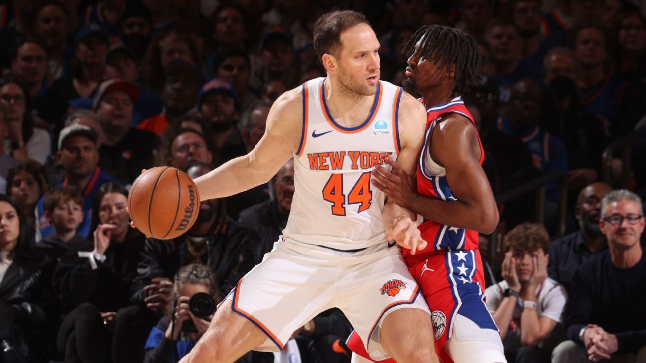 Pemain Knicks Bojan Bogdanovic sedang dalam masa pemulihan untuk musim ini setelah operasi kaki