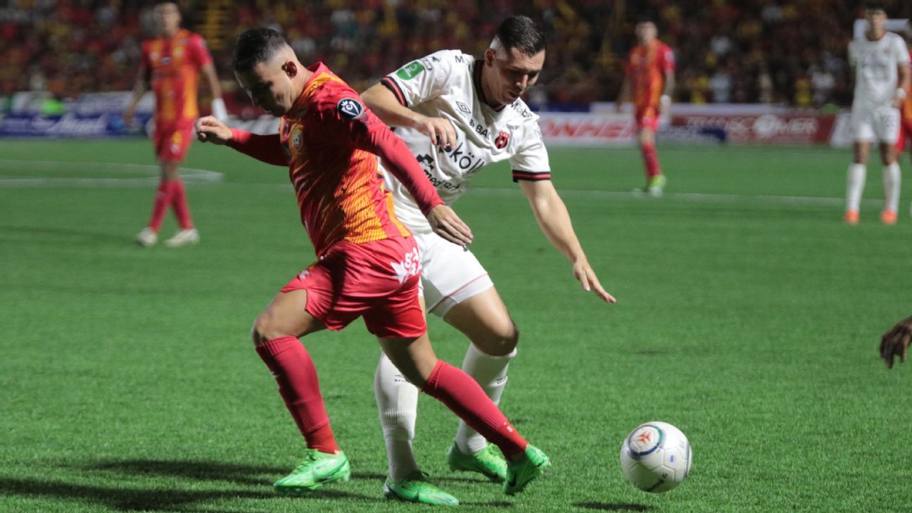Alajuelense es el primer finalista tras vencer a Herediano en los lanzamientos de penal ESPN