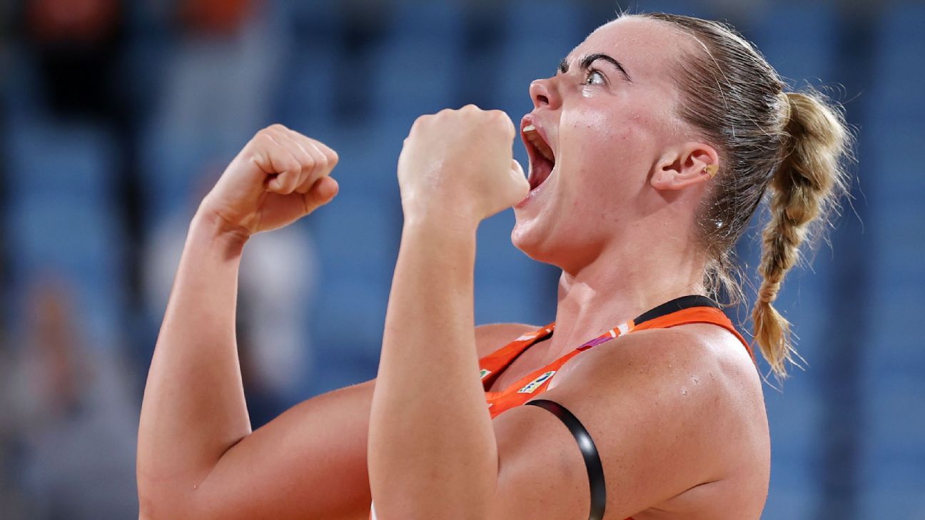 Chaotic Super Netball scenes in Giants' OT win - ESPN