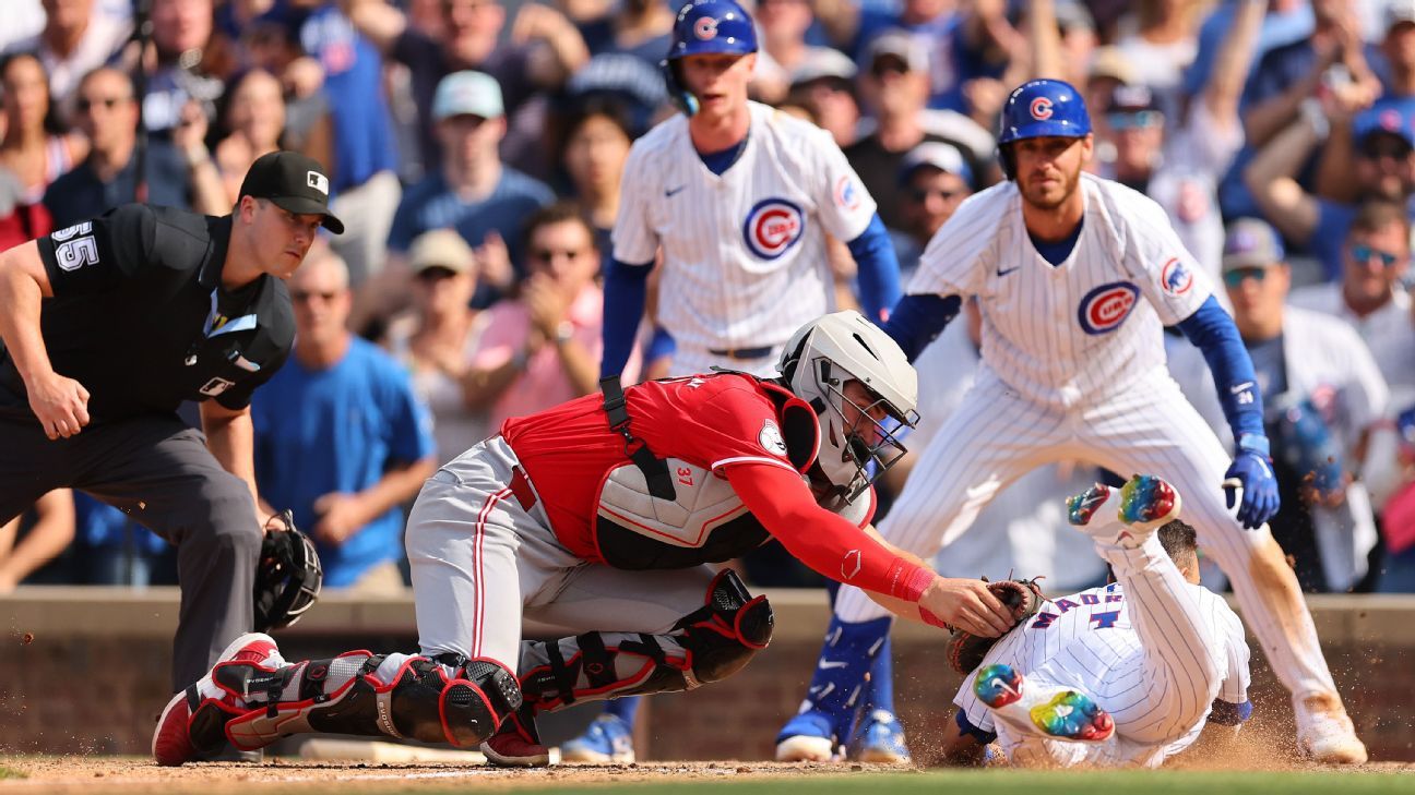 Cubs 3B coach puts loss on self after 'bad send'