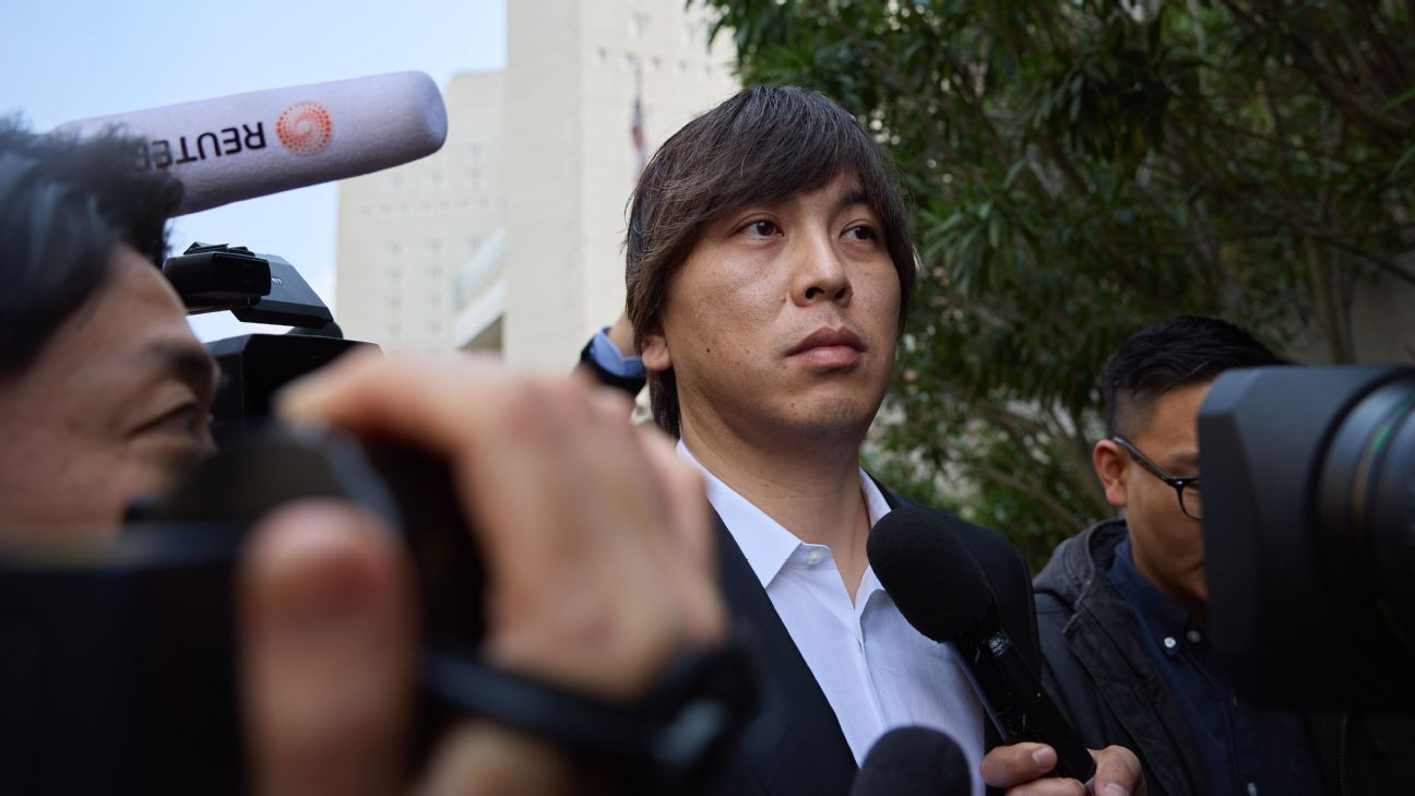 Mizuhara pleads guilty; MLB calls case 'closed'