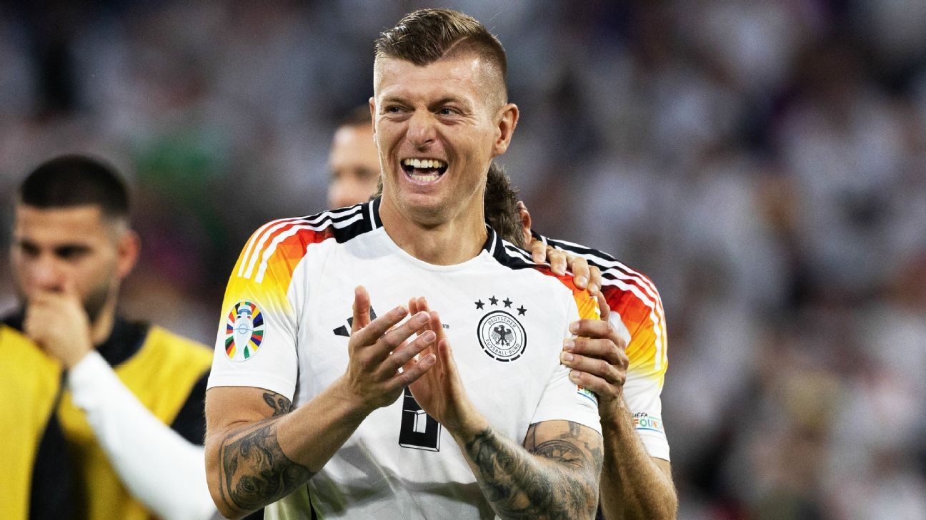 Евро 2024: Речта на Кроос успокои Германия преди рекордната начална победа