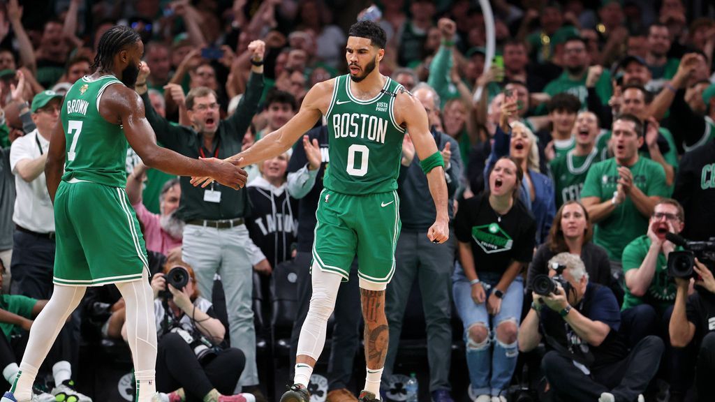 Celtics stomp Mavs, clinch record 18th NBA title