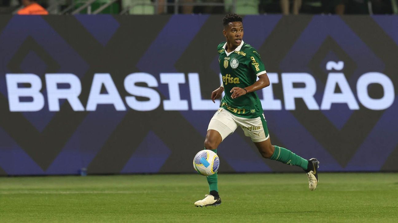 Estevão, jogador do Palmeiras, firma contrato com Chelsea em transferência milionária.
