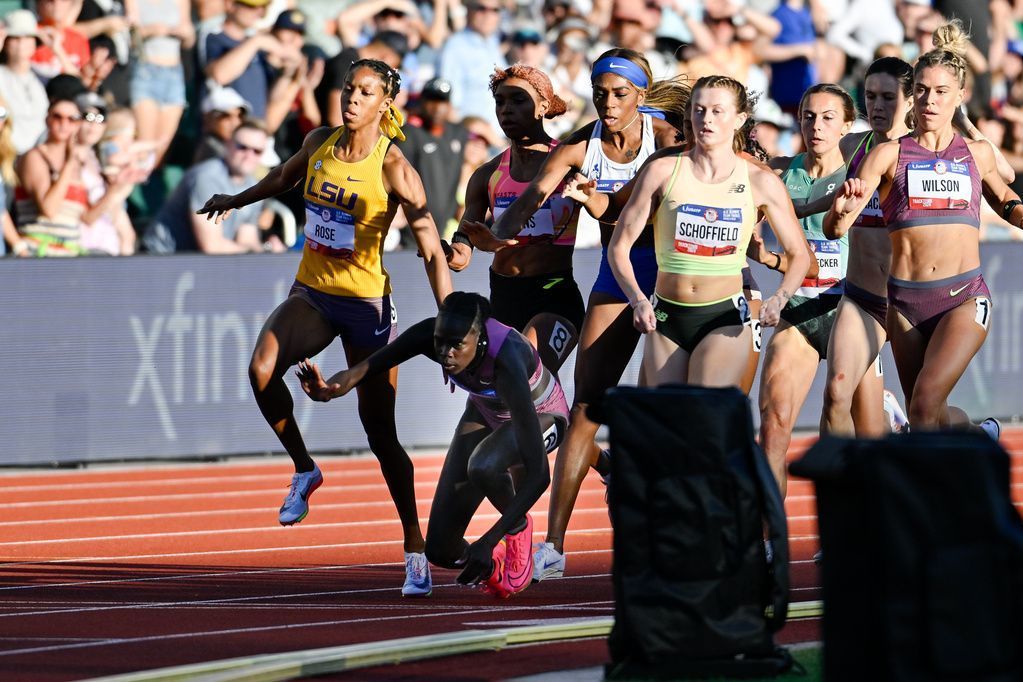 Mu falls in 800m final, dimming hopes for Paris