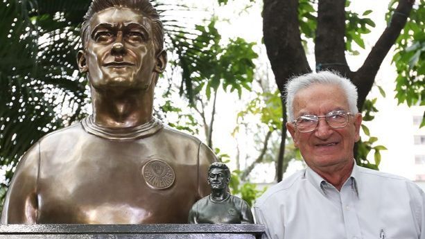 Morre ex-volante Dudu, ídolo e multicampeão do Palmeiras na história.