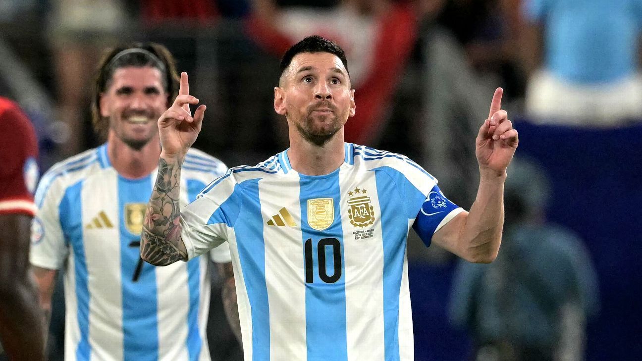 Messi in first Argentina squad since Copa final