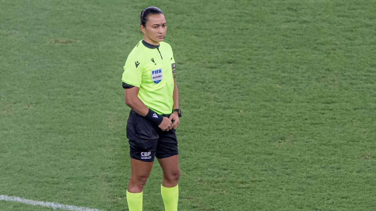 Cbf divulga áudio do VAR em lance polêmico no jogo Flamengo x Fortaleza