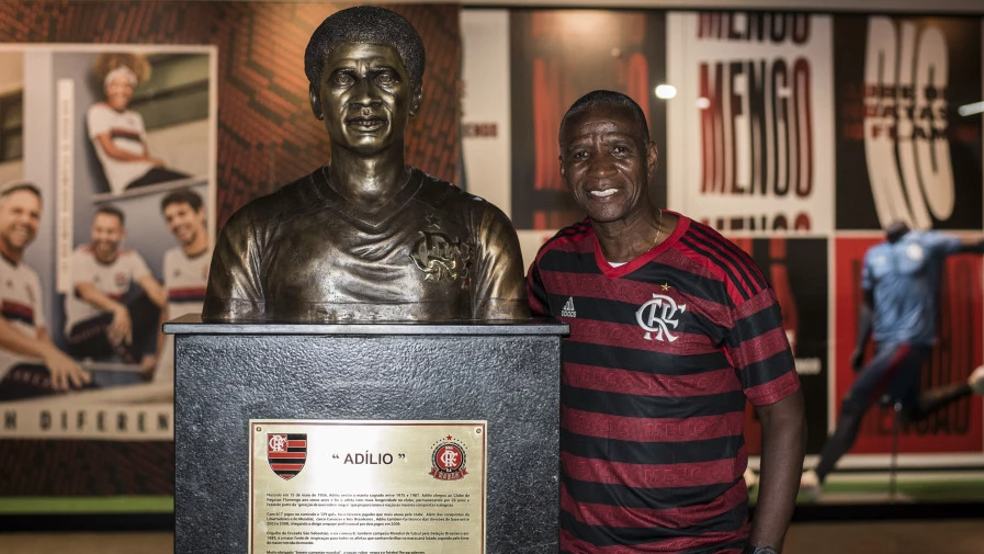 Falece adílio, ídolo do flamengo e campeão mundial com equipe histórica.