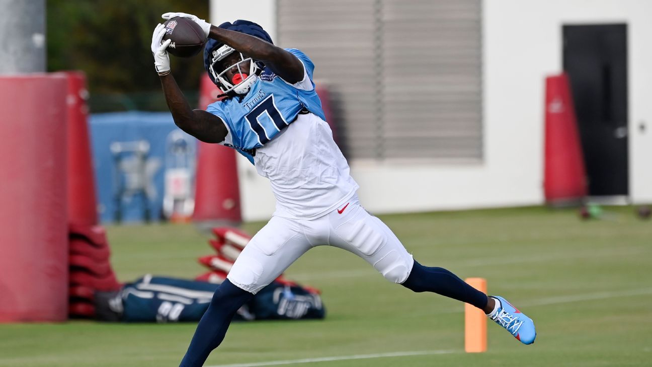 Titans' Levis building chemistry with new WRs Ridley, Boyd - ESPN