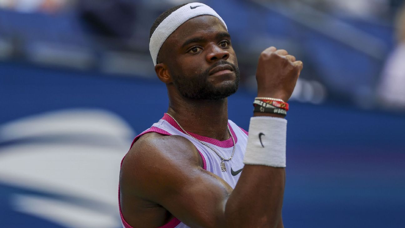 Tiafoe, Zverev win on sweltering day at US Open