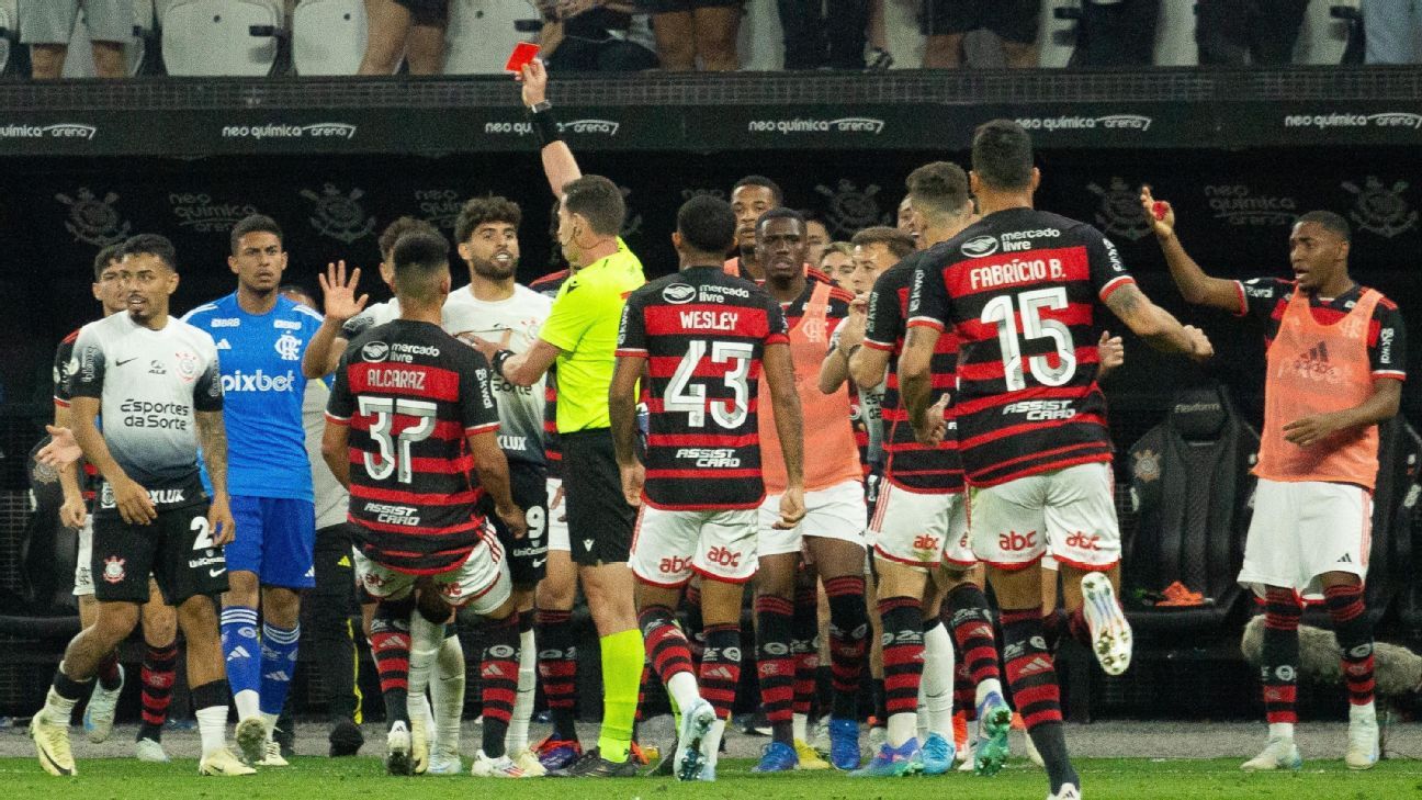 STJD aplica punições a jogadores de Corinthians e Flamengo após briga no Brasileirão