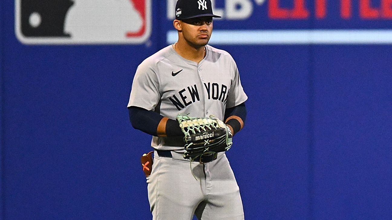 Domínguez promoted, finishes 1-4 in Yankees' win