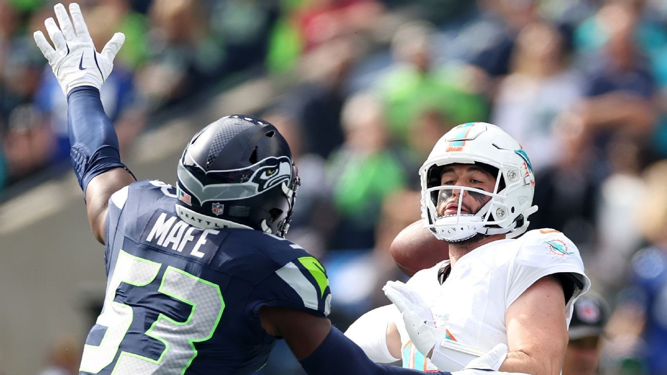 Skylar Thompson leaves the Dolphins’ loss to the Seahawks with a chest injury