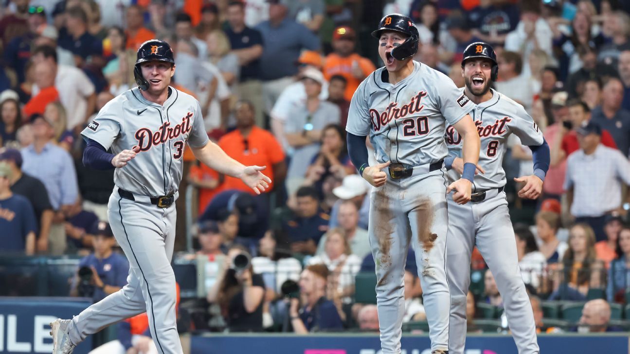 MLB wild-card Day 2 takeaways: Tigers, Royals and Padres sweep; Mets-Brewers headed to Game 3