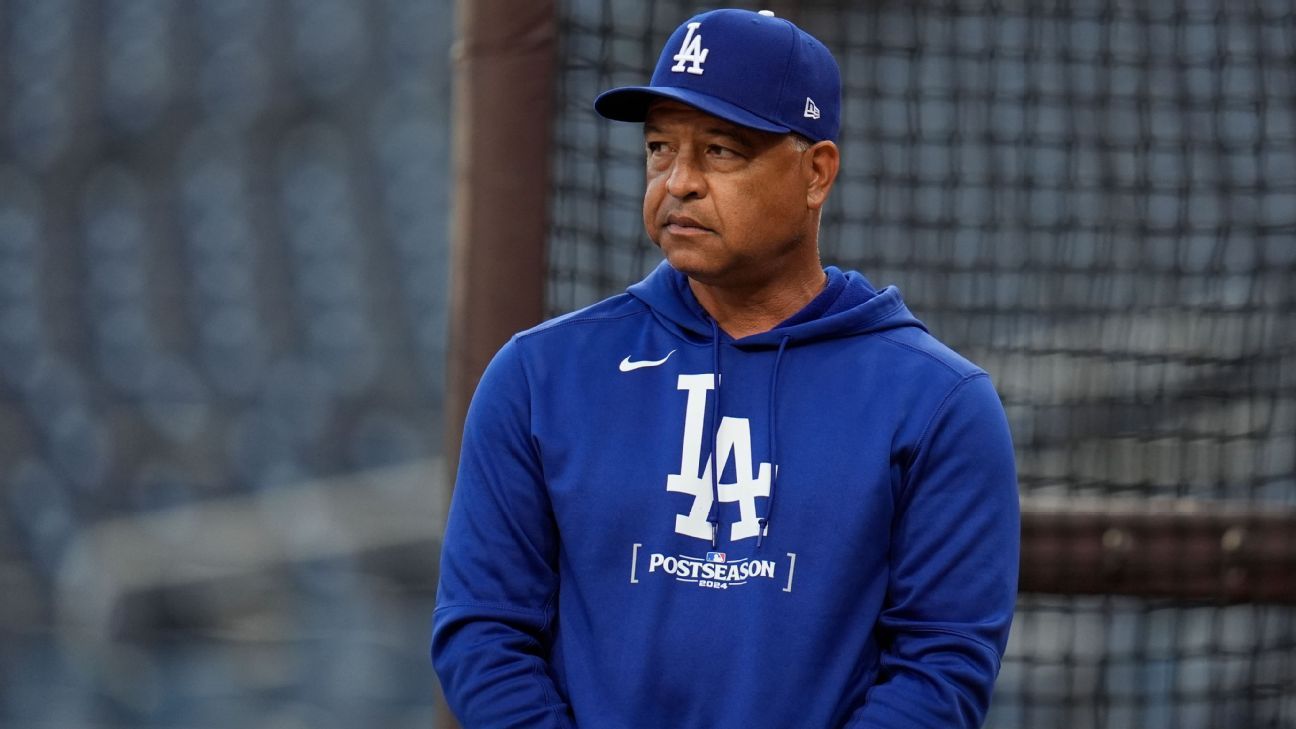 Dave Roberts mempertanyakan lemparan Manny Machado di ruang istirahat Dodgers