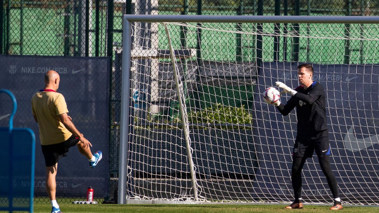 Szczesny avoids controversy in Barcelona: “No one cares if I smoke”