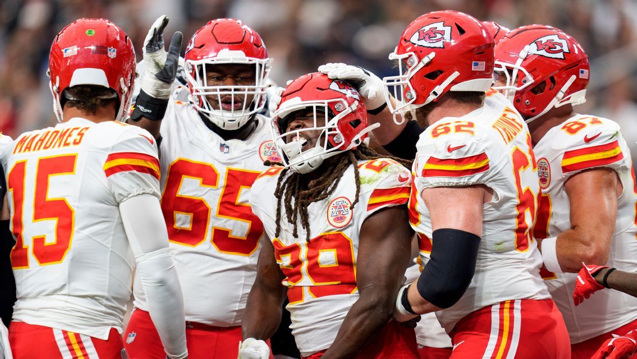 The Kansas City Chiefs manage to get Hunt and Smith-Schuster back