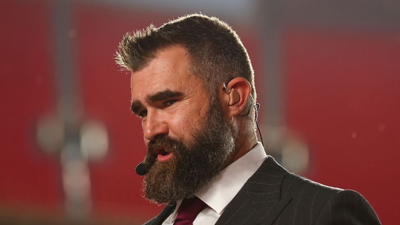 Jason Kelce apologizes for cellphone incident