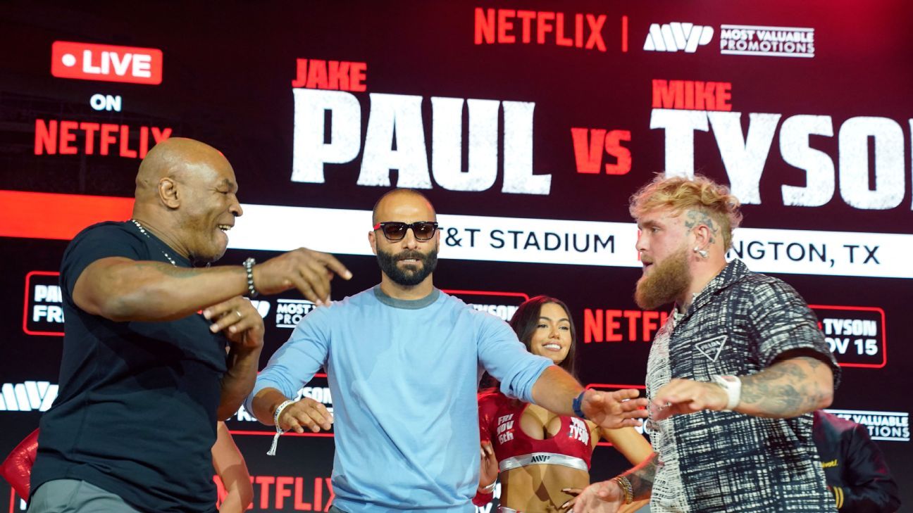 Jake paul mike tyson stare down