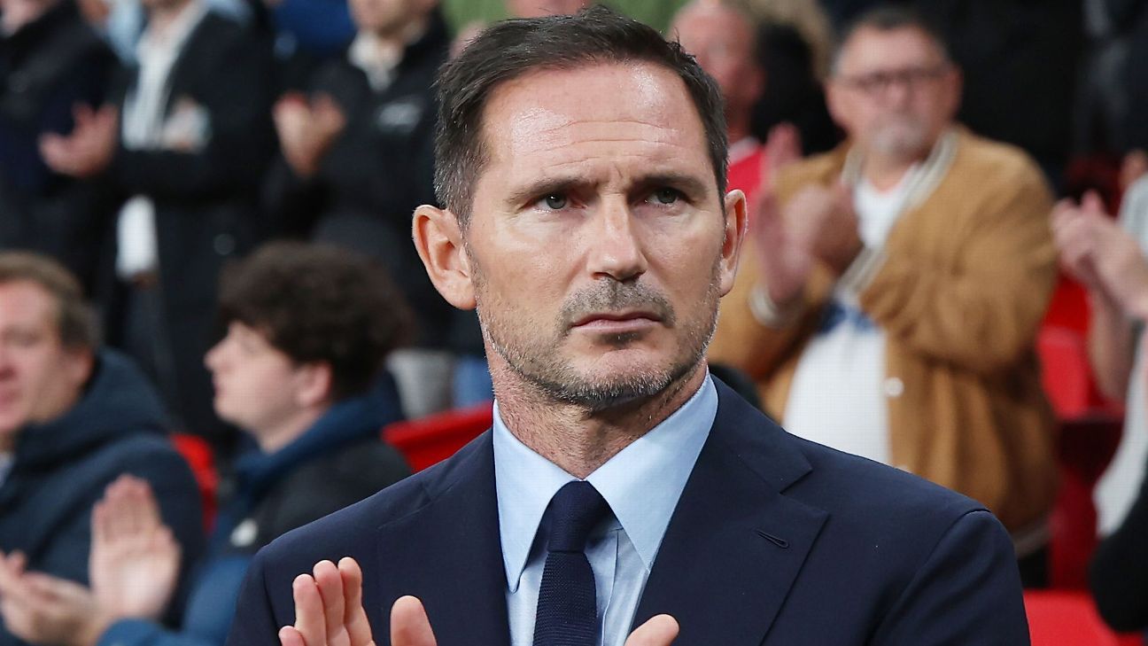 Frank Lampard in talks over new Coventry City contract