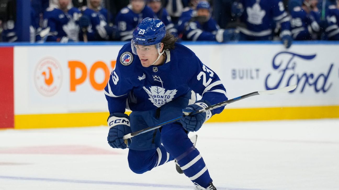 Maple Leafs put Knies on IR despite improvement