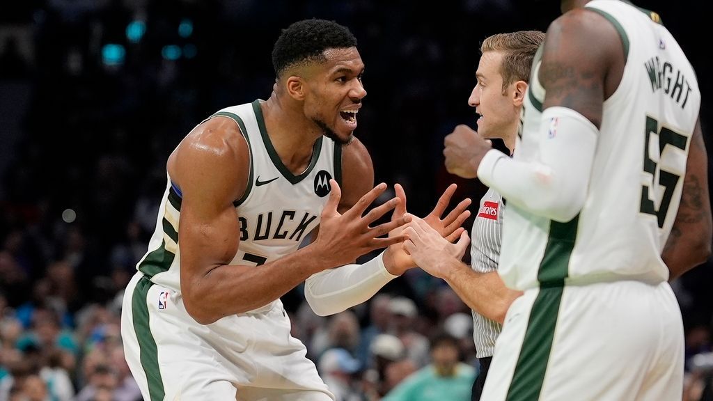 Doc Rivers laments refs 'blowing call' late in Bucks' loss - ESPN