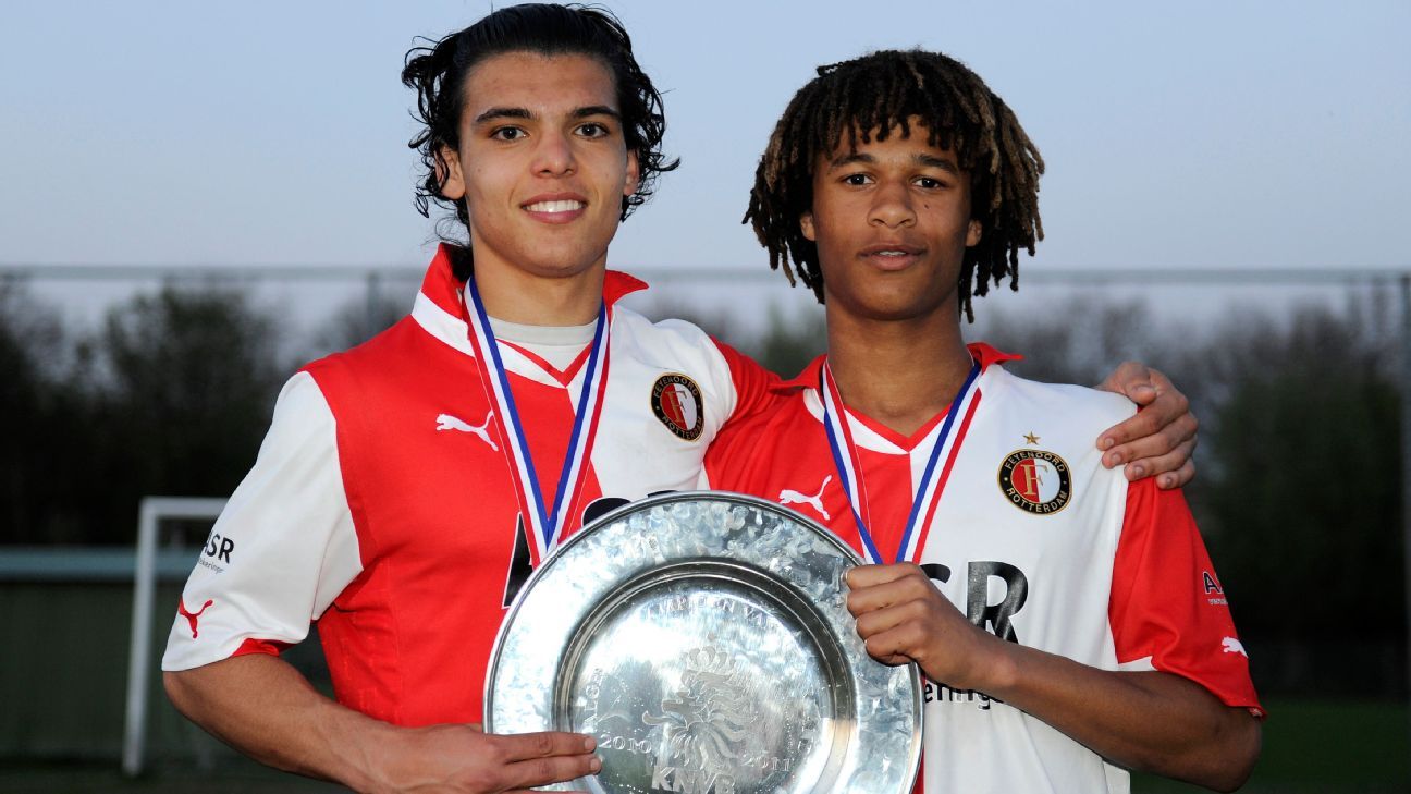 Departed Feyenoord youth players played 113 minutes in Manchester City 1