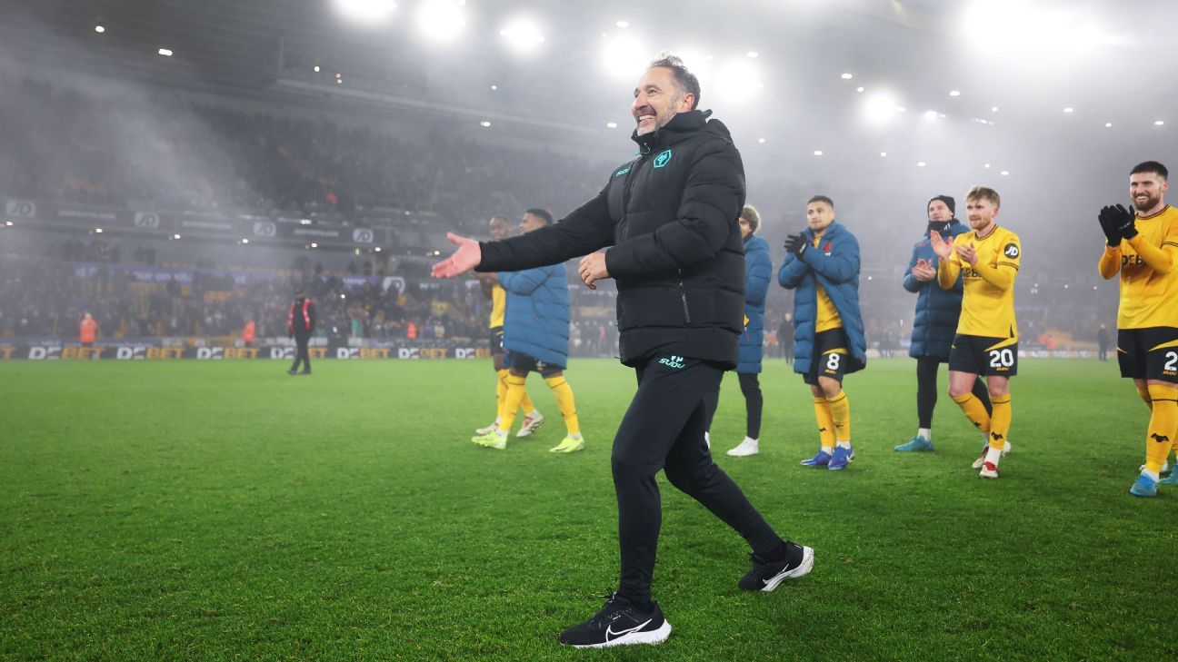 Ex-Corinthians e Flamengo, Vítor Pereira conquista torcida na Premier League e ganha até bandeira: 'Primeiro os pontos, depois as cervejas'