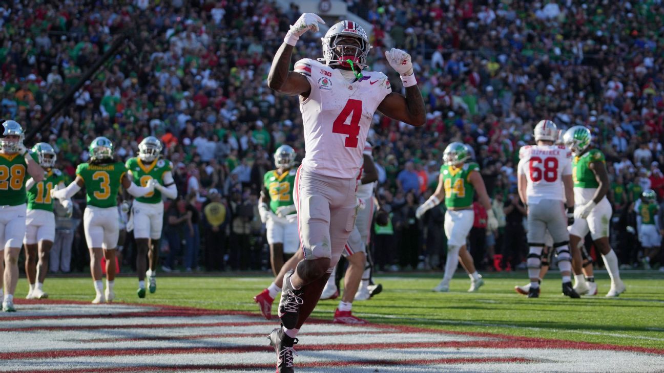 Ohio St. rolls into semis with rout of No. 1 Ducks