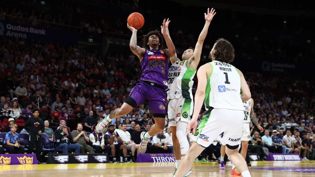Adams inspires Kings to comeback win over Phoenix