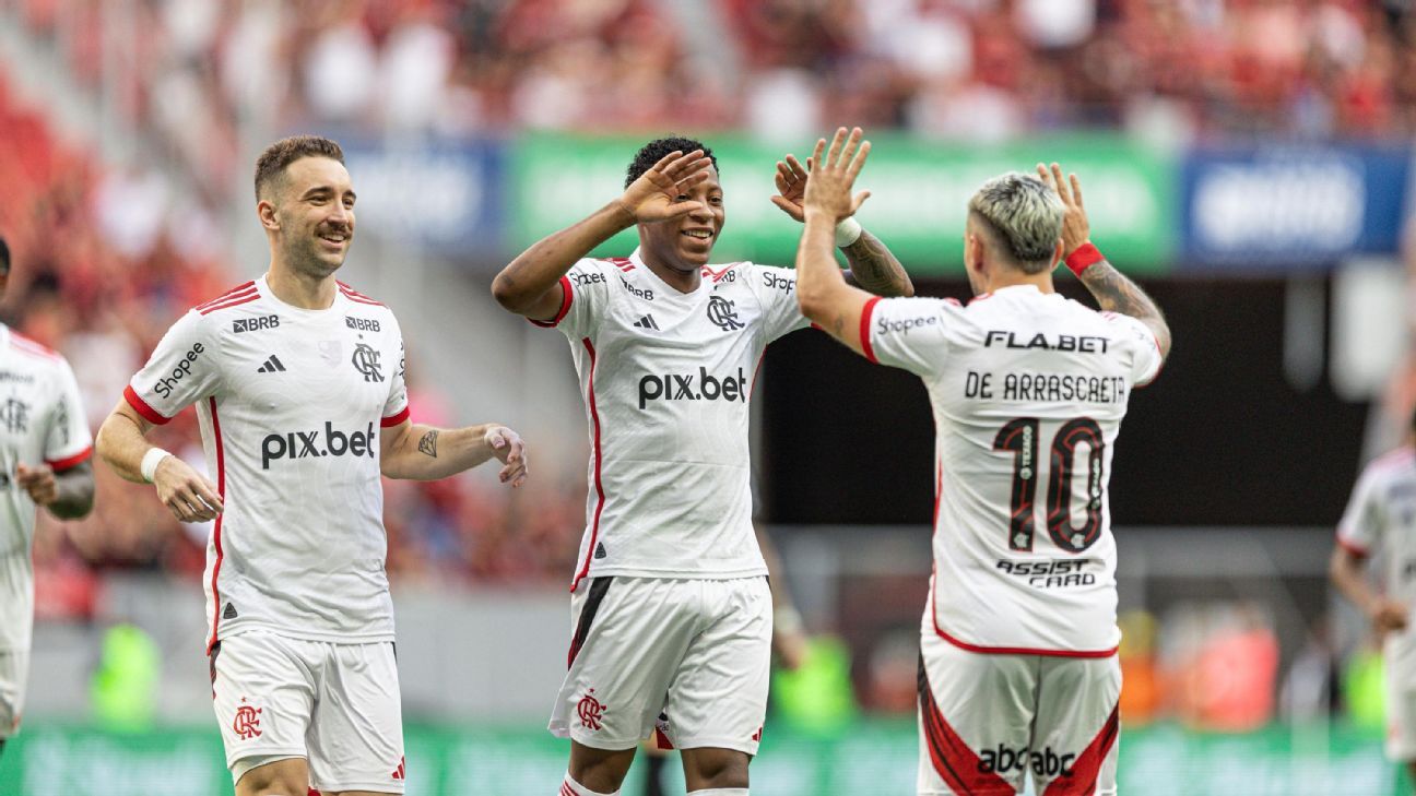 Plata faz belo gol, e Flamengo vence o Volta Redonda na estreia de Juninho