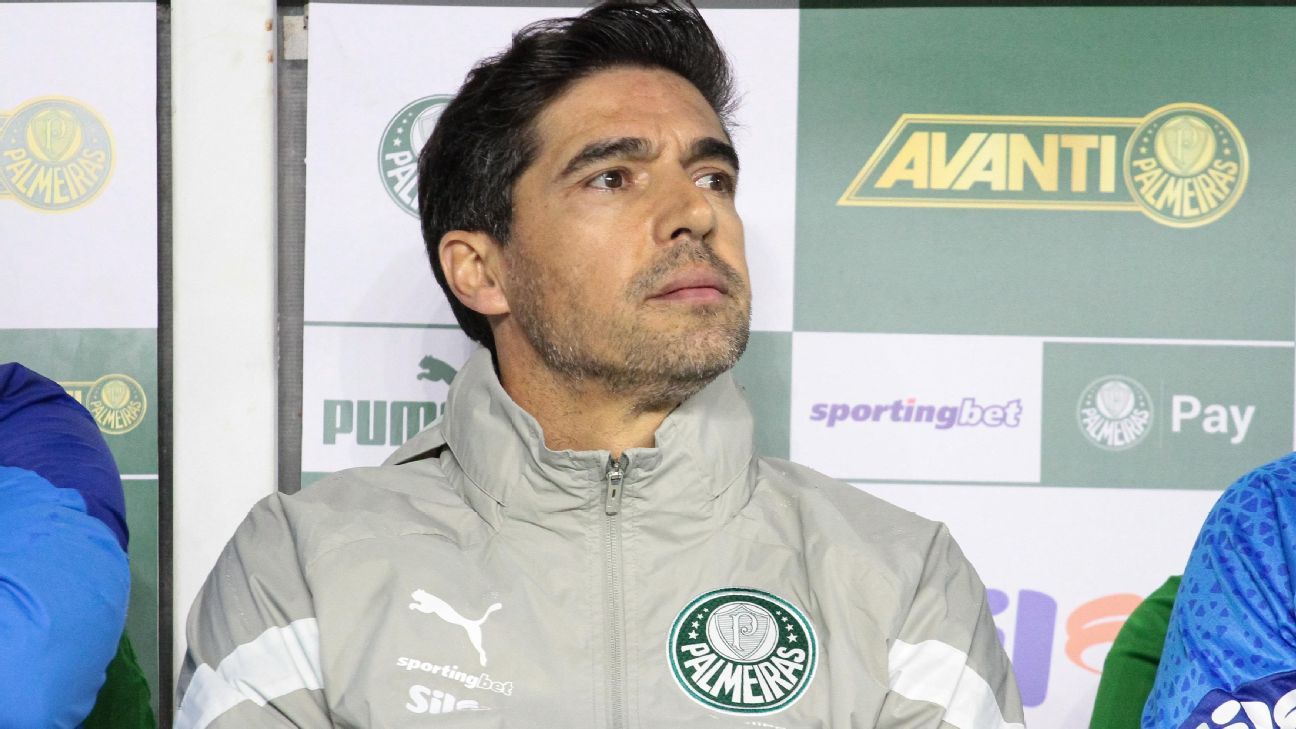 Abel defende retrospecto do Palmeiras e compara conquistas com Liverpool de Klopp