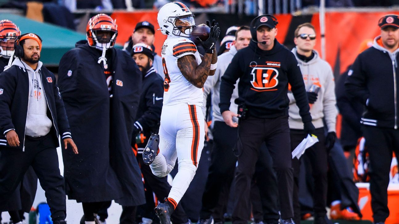 Source: Bills adding WR Moore on 1-year deal