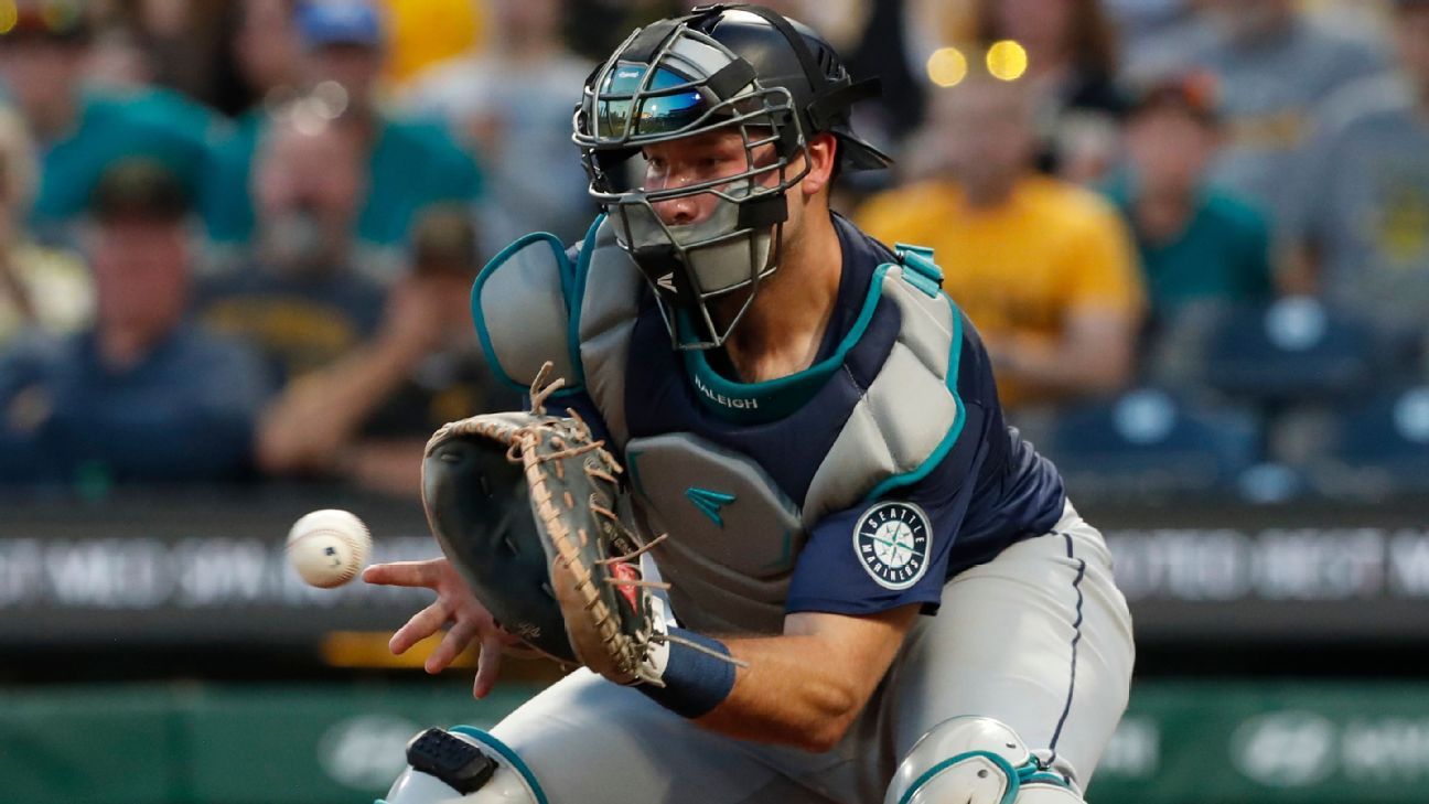 Cal Raleigh Signs 6-Year, $105M Extension, Staying with Seattle Mariners