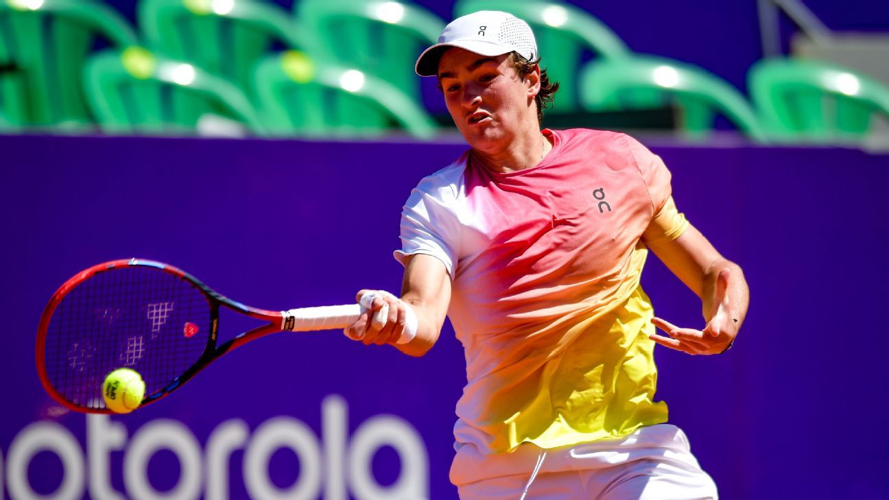 João Fonseca vai à semifinal e faz história