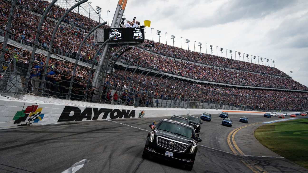 Daytona 500 stopped by rain after just 11 laps