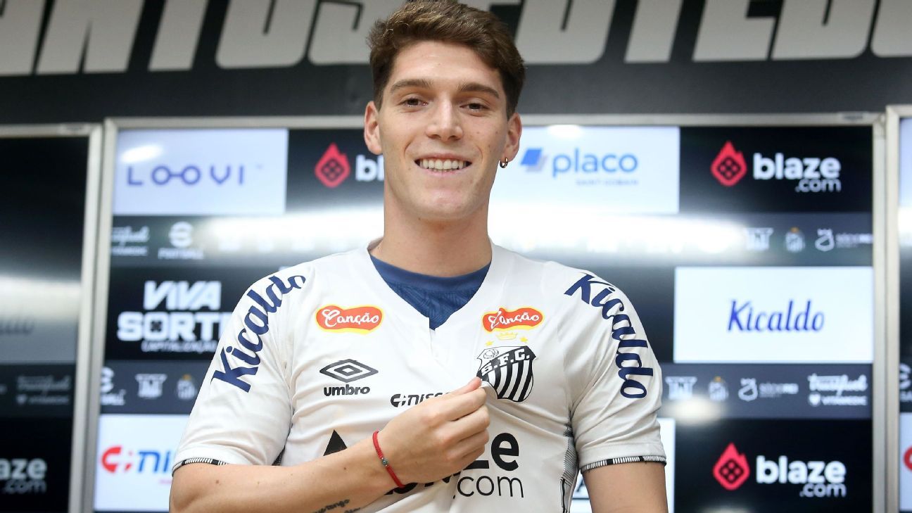 Rollheiser é sincero em chegada ao Santos e diz que falta de técnico o afastou do Botafogo: 'Contraproducente'