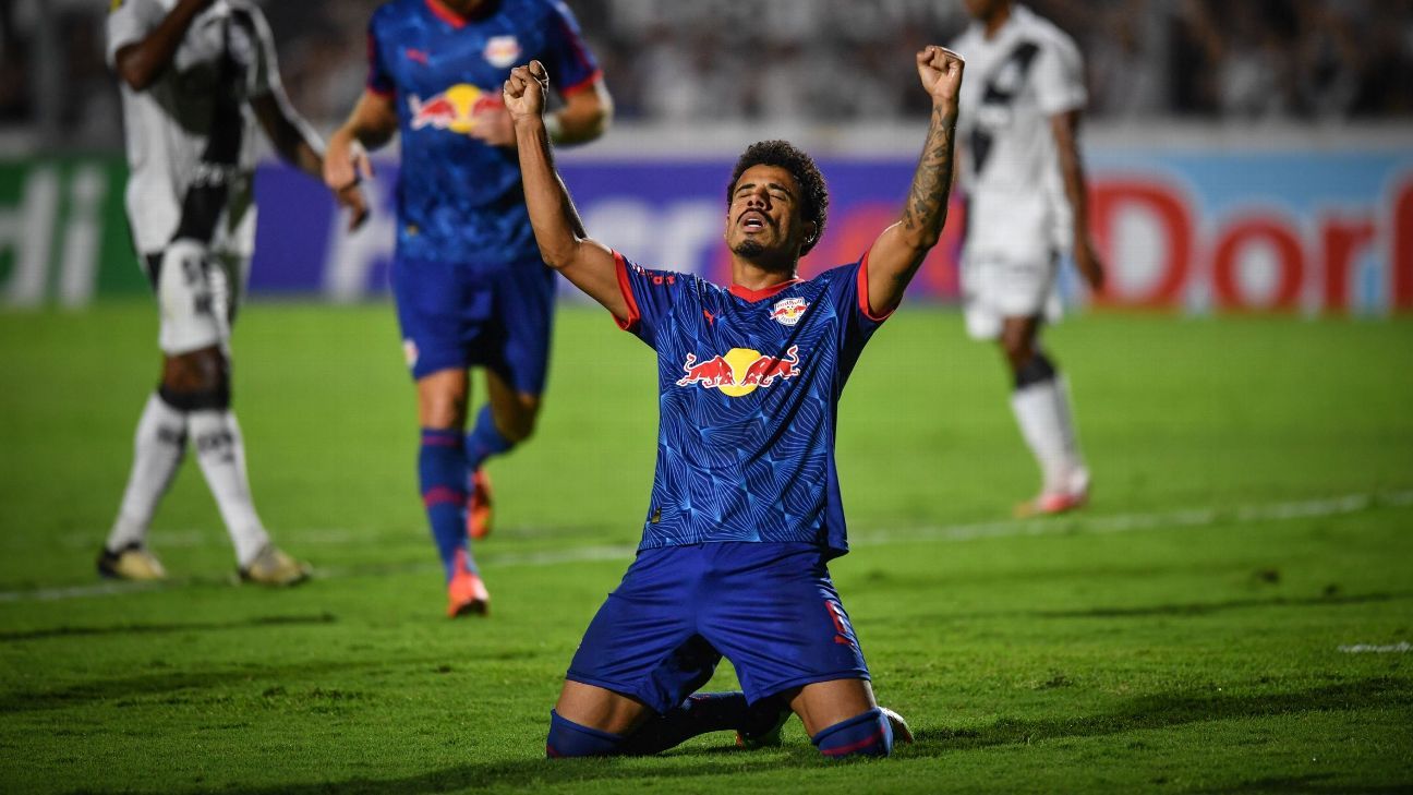 Palmeiras conversa com Red Bull Bragantino por operação envolvendo Lucas Evangelista e Fabinho