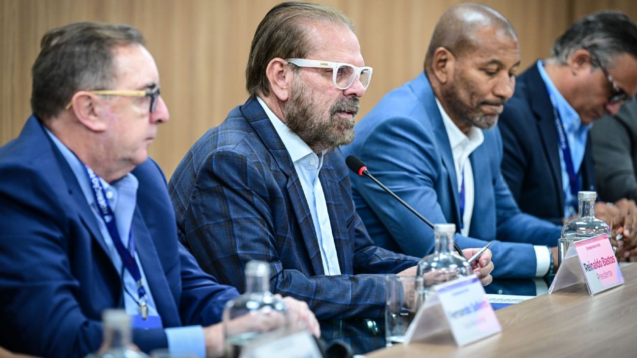 Presidente da FPF cobra bom senso da CBF em lance polêmico no futebol.