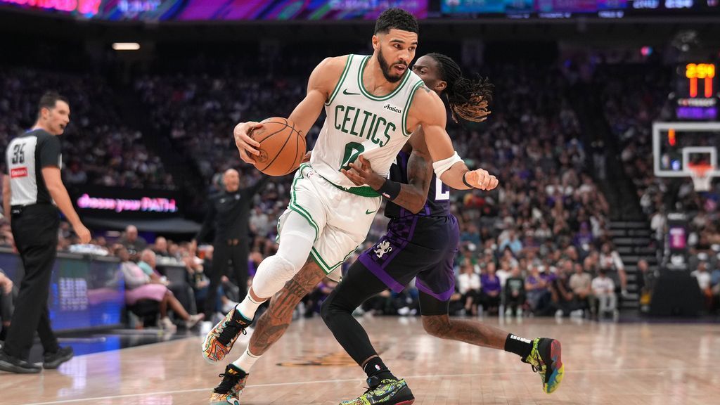 Celtics' Jayson Tatum exits Kings game with ankle sprain