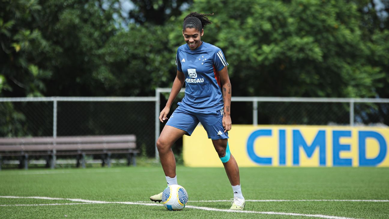 Cruzeiro realiza primeira venda histórica no futebol feminino e lucra R$ 1 milhão.
