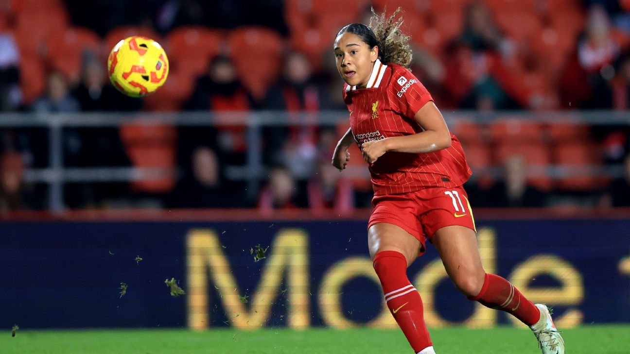 Sources: Lyon interested Liverpool forward Smith