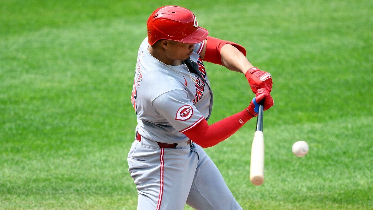 Reds place 3B Marte on IL due to oblique injury