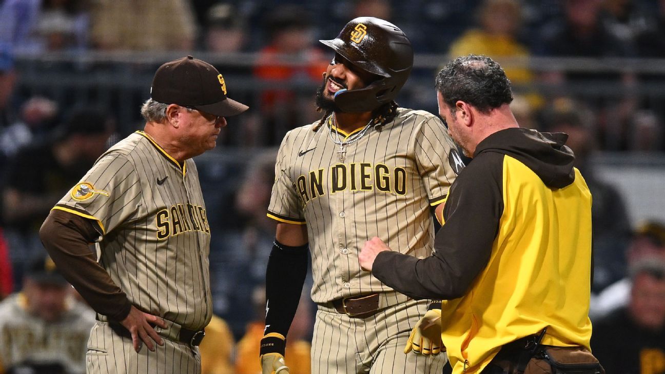 Padres' Tatis exits after taking pitch off forearm
